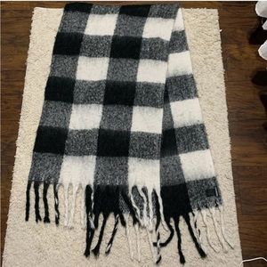 Large Steve Madden Scarf